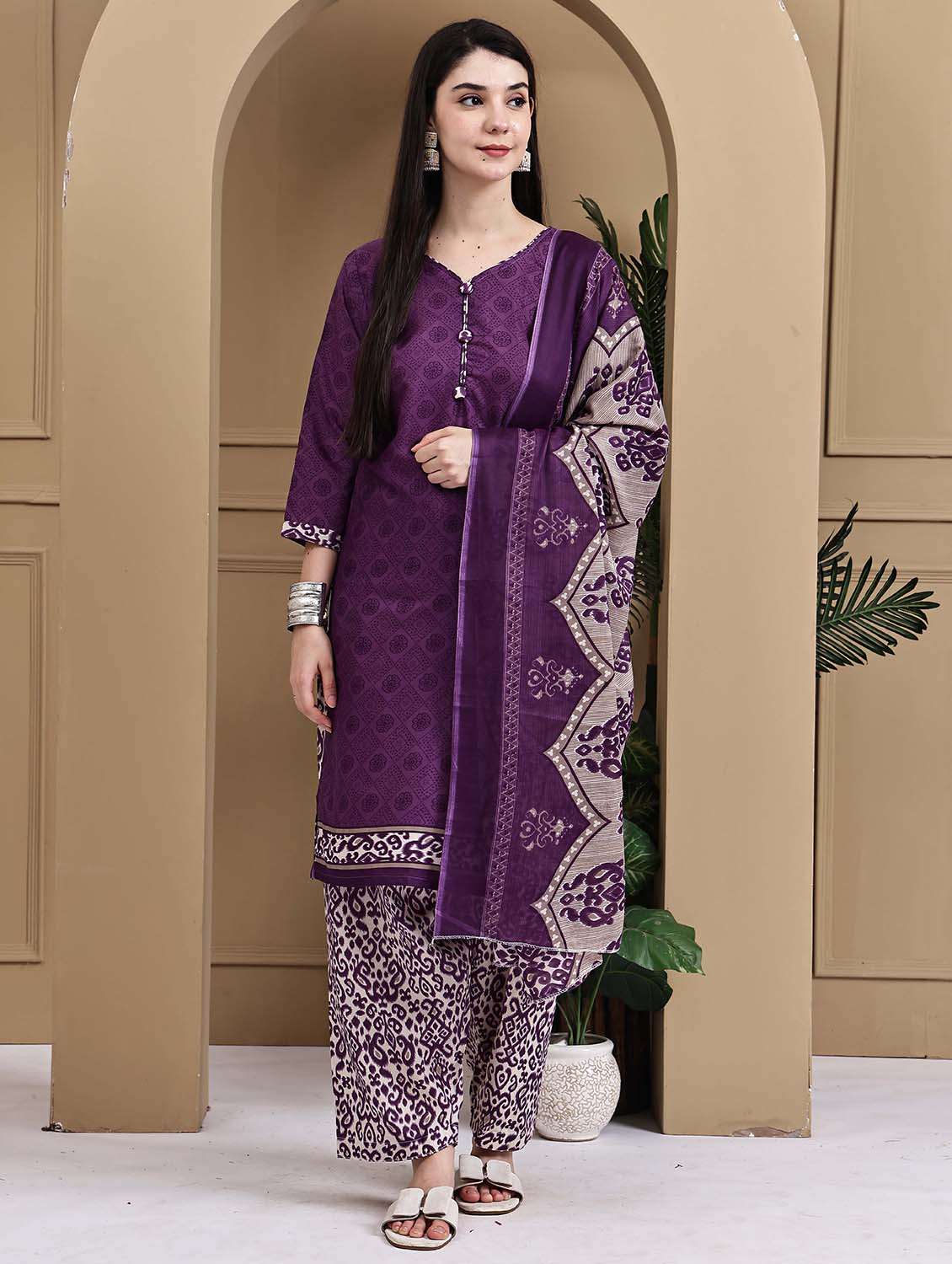 women printed three quarter sleeve kurta salwar with dupatta set