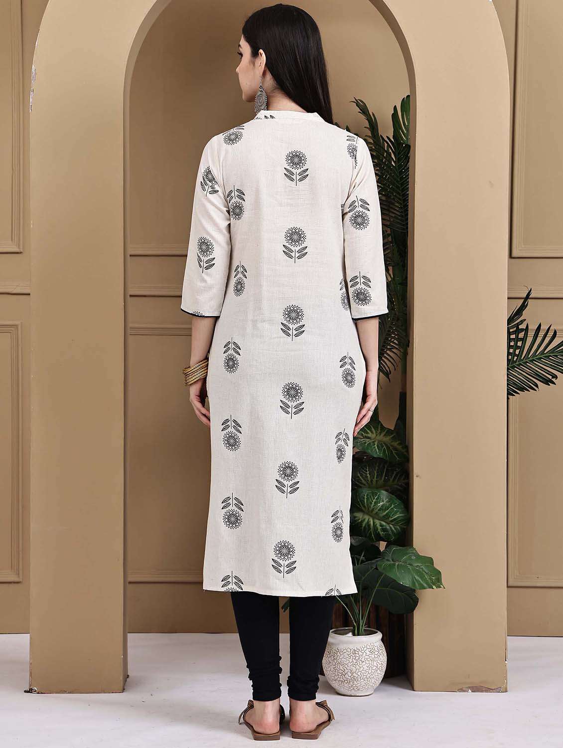 women three quarter sleeve straight kurta - 22105901 - Standard Image - 3