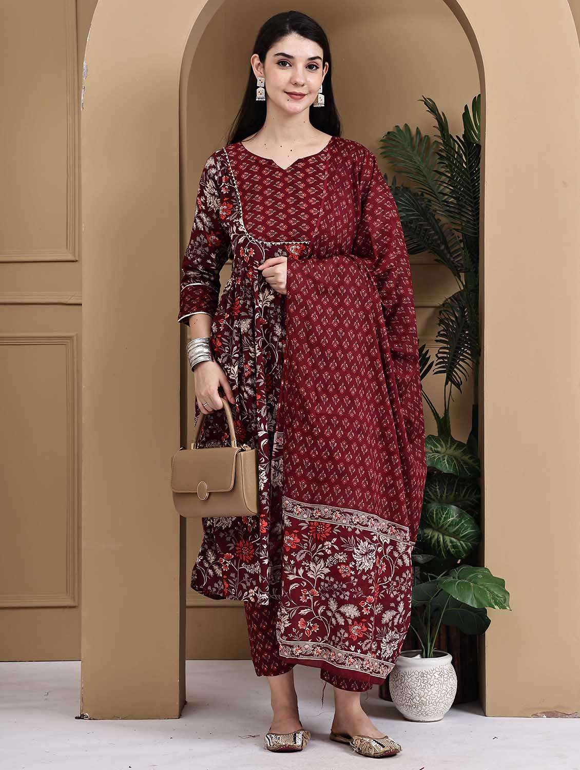 women three quarter sleeve kurta pant with dupatta set