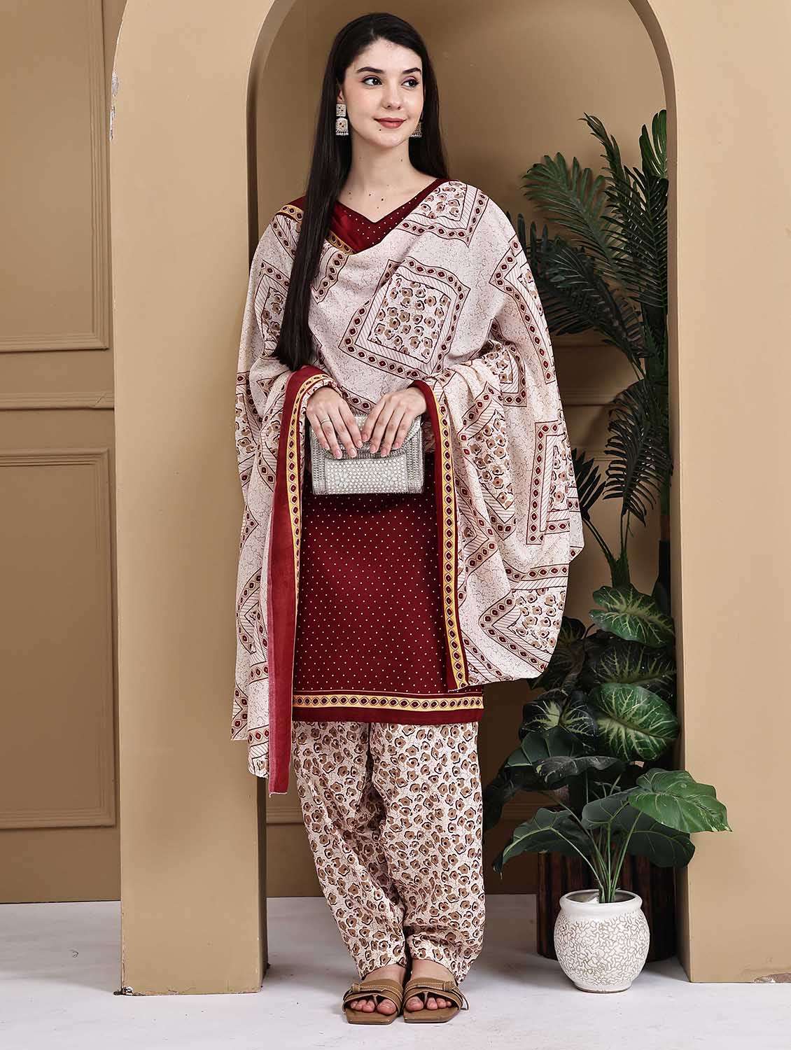 women printed three quarter sleeve kurta salwar with dupatta set - 22105926 -  Zoom Image - 0