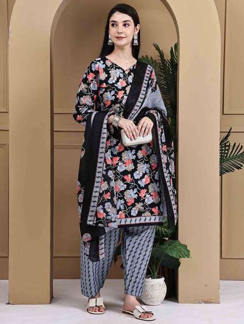 women printed three quarter sleeve kurta salwar with dupatta set - 22105928 -  Standard Image - 0