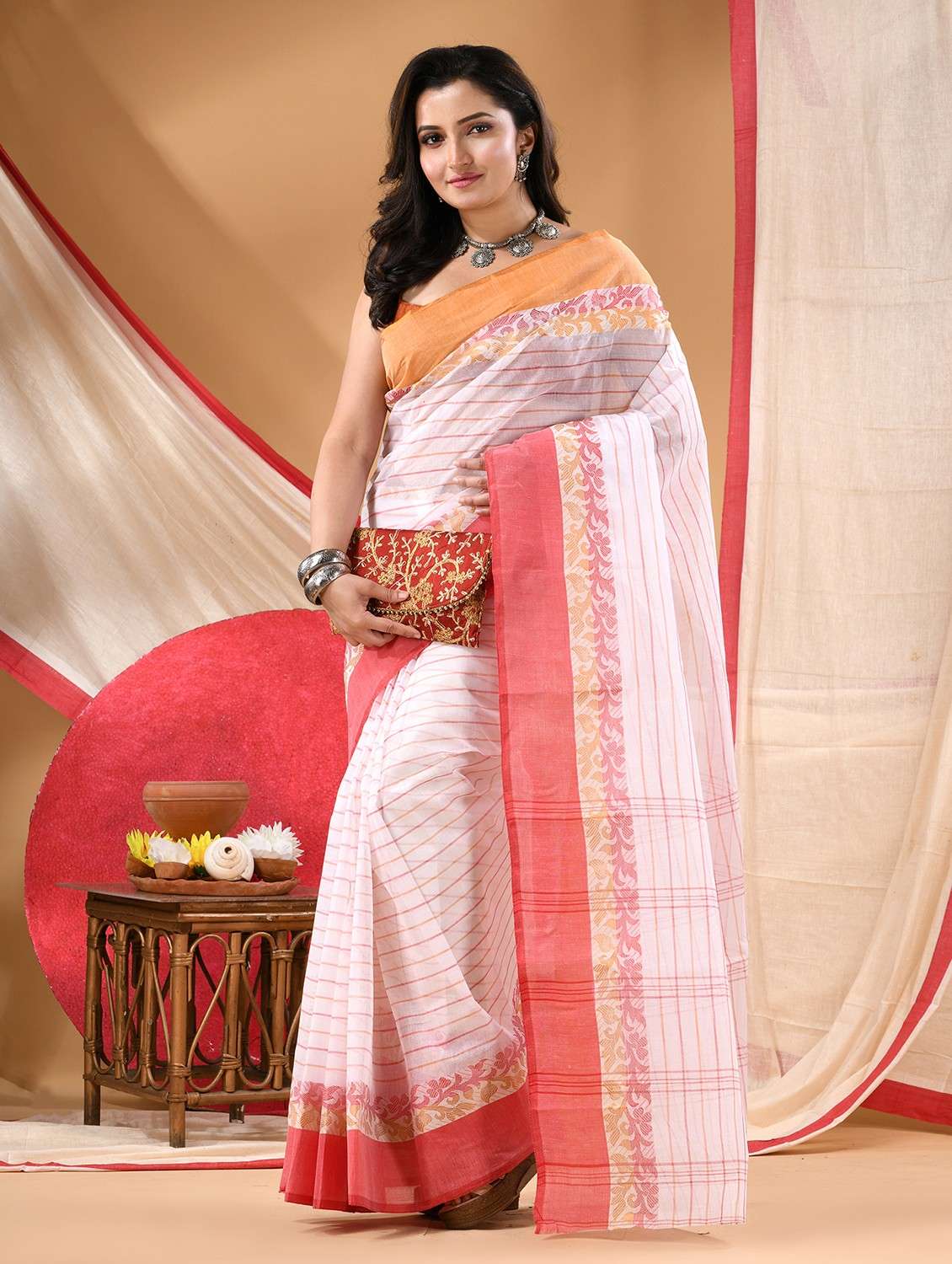 women self design tant saree