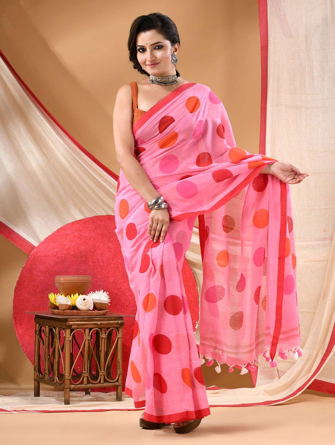 women polka dot handloom saree
