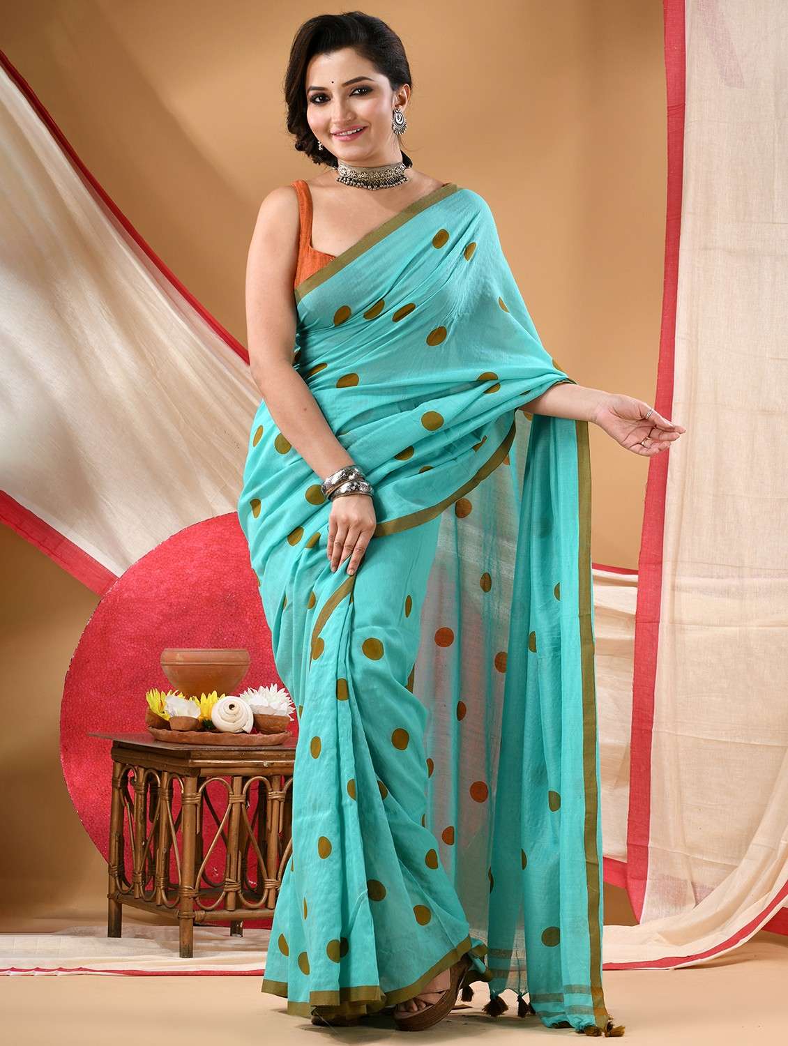 women polka dot handloom saree