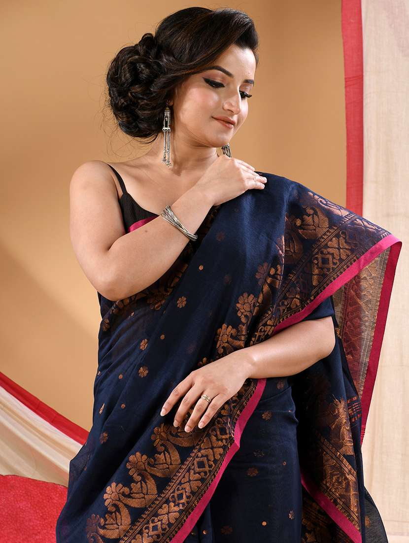 women self design handloom saree with blouse - 22106007 -  Standard Image - 3