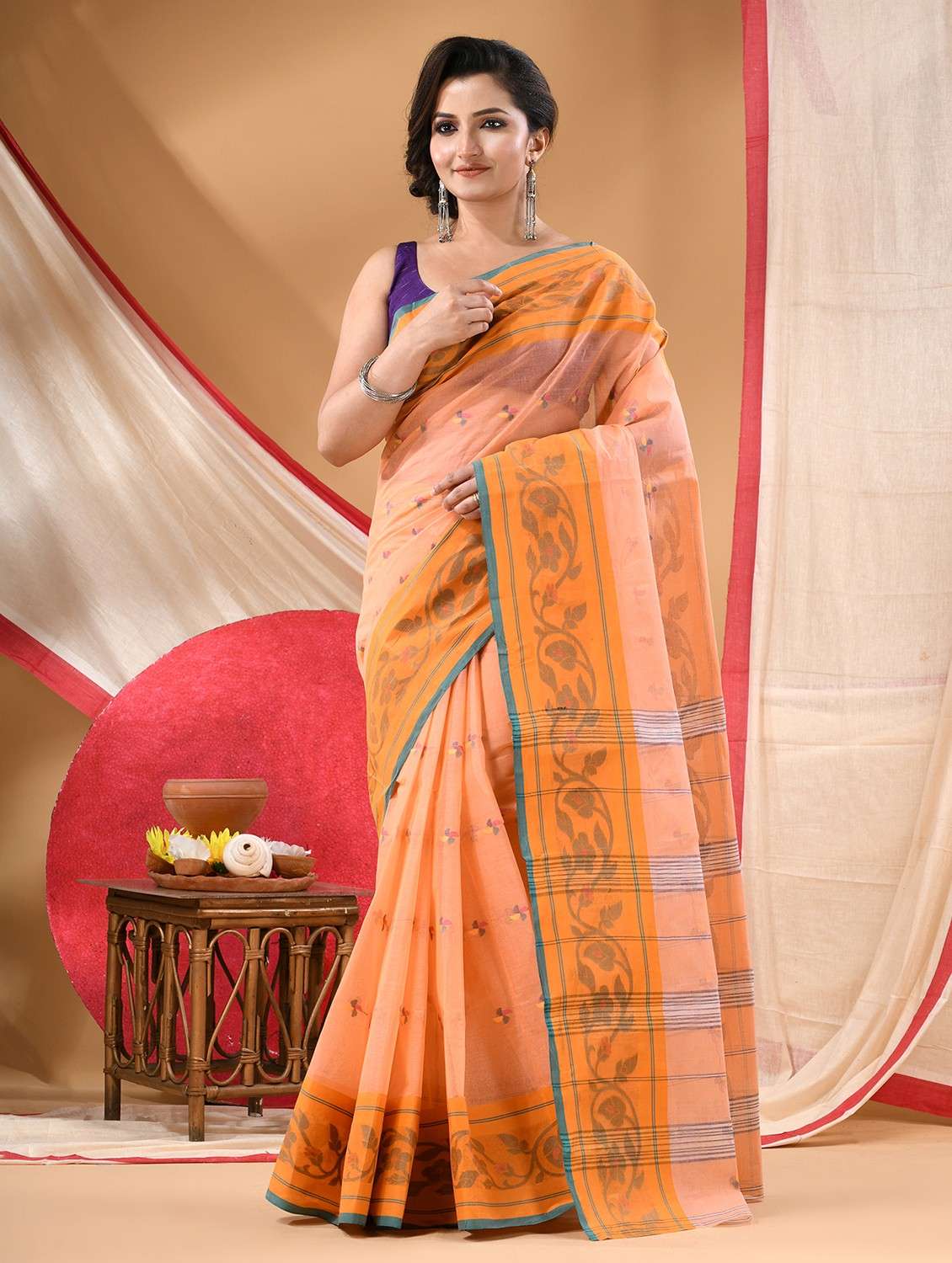 women self design tant saree