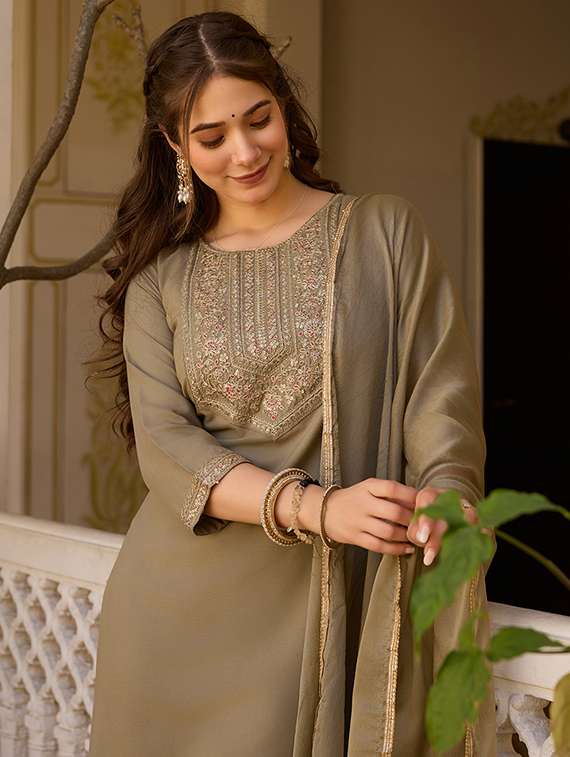 women embroidered three quarter sleeve kurta pant with dupatta set - 22106388 -  Standard Image - 5