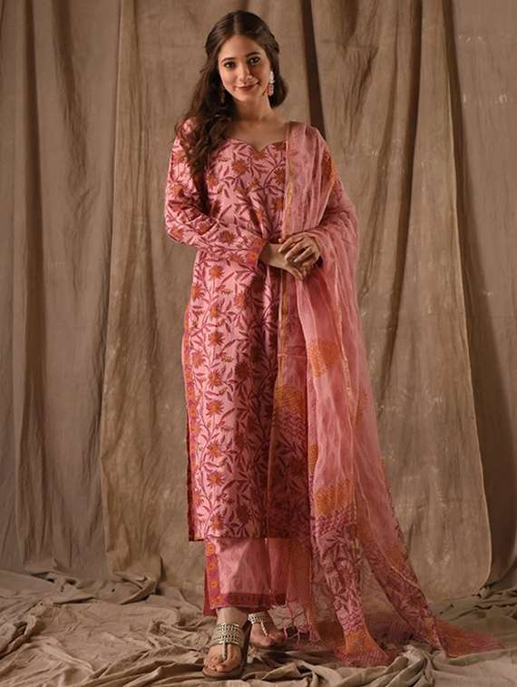 women floral long sleeve kurta pant with dupatta set