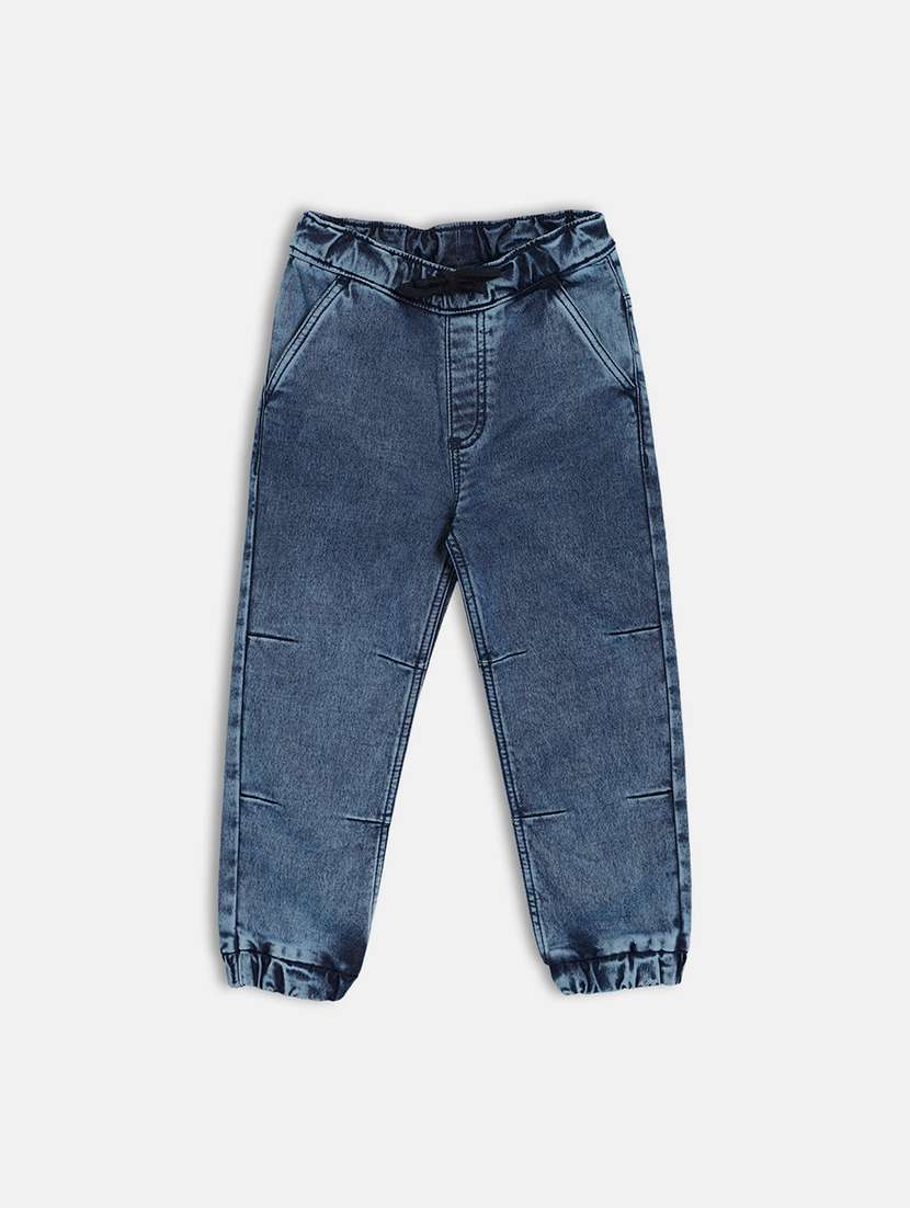boys solid mid rise jogger