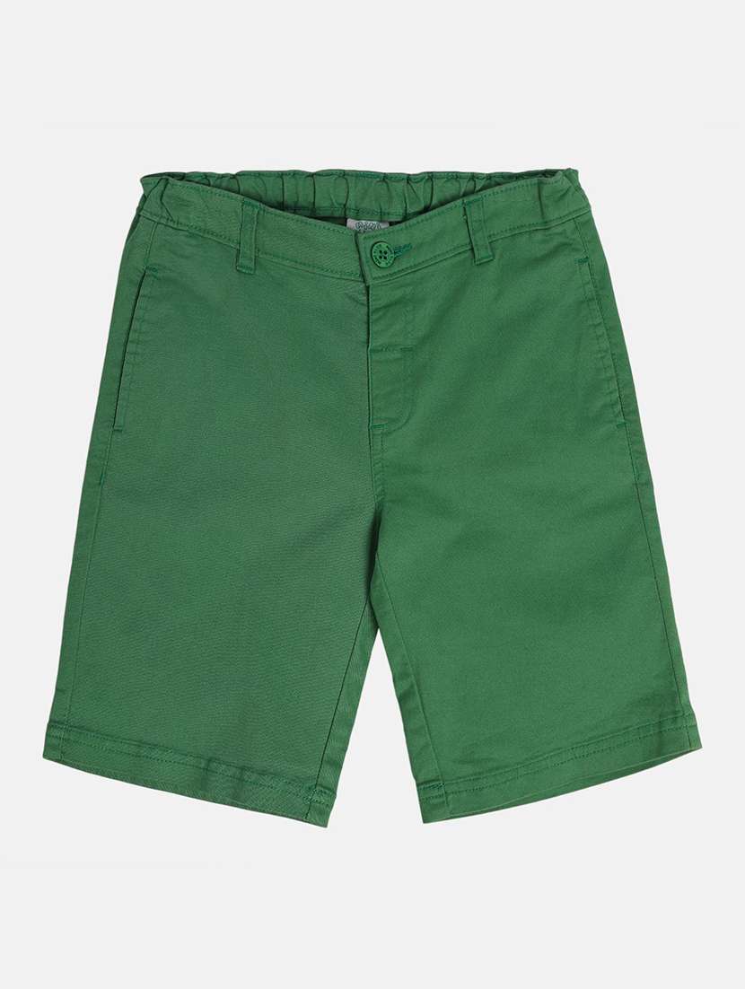 boys solid mid rise regular fit shorts