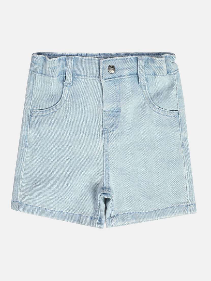 boys solid mid rise regular fit shorts