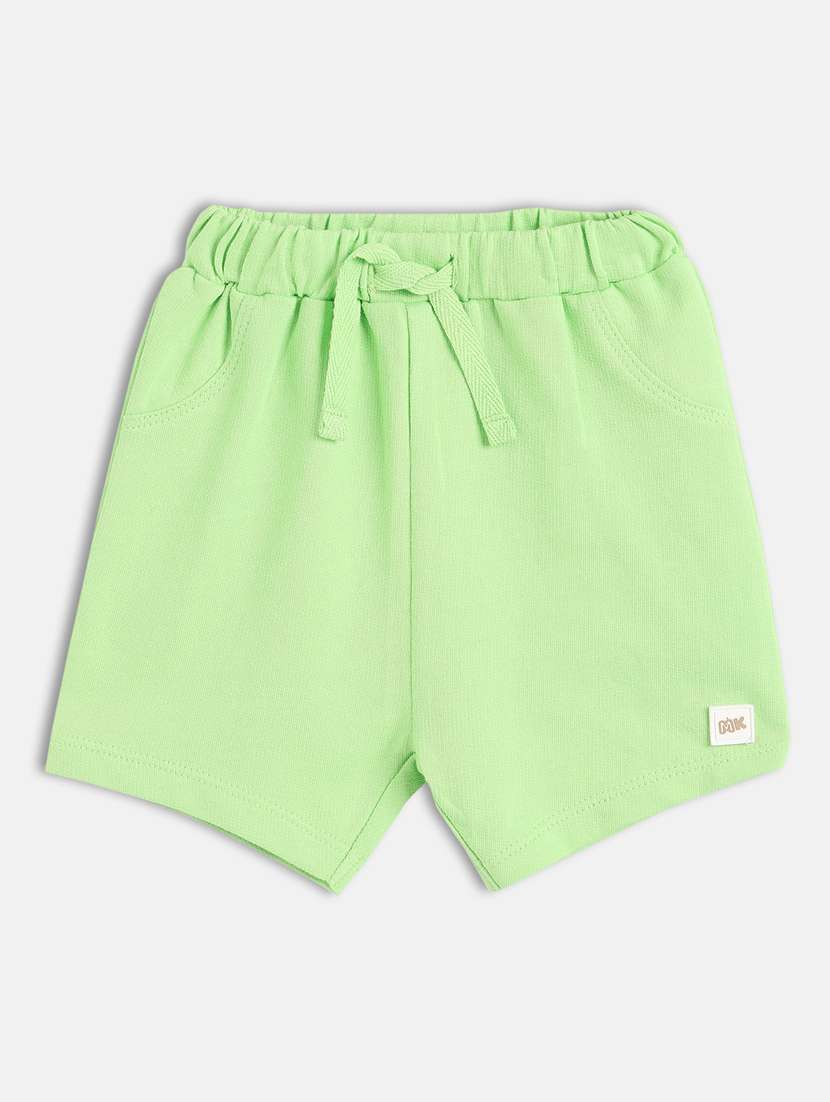 boys solid mid rise regular fit shorts