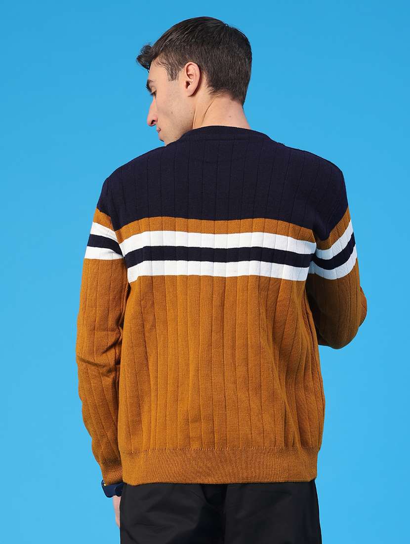 men self designed long sleeve pullover - 22107154 -  Standard Image - 3