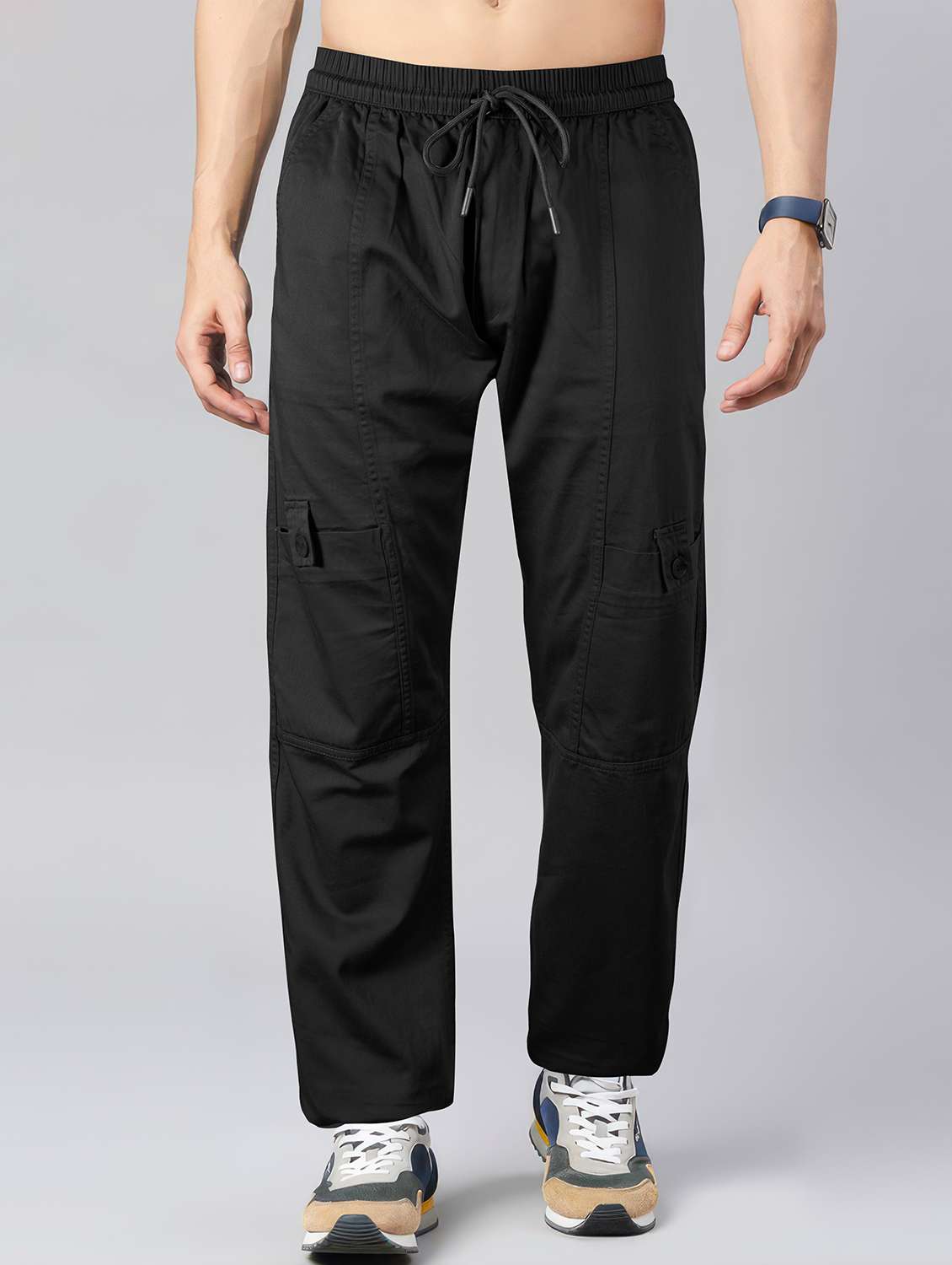 men solid mid rise regular fit cargo