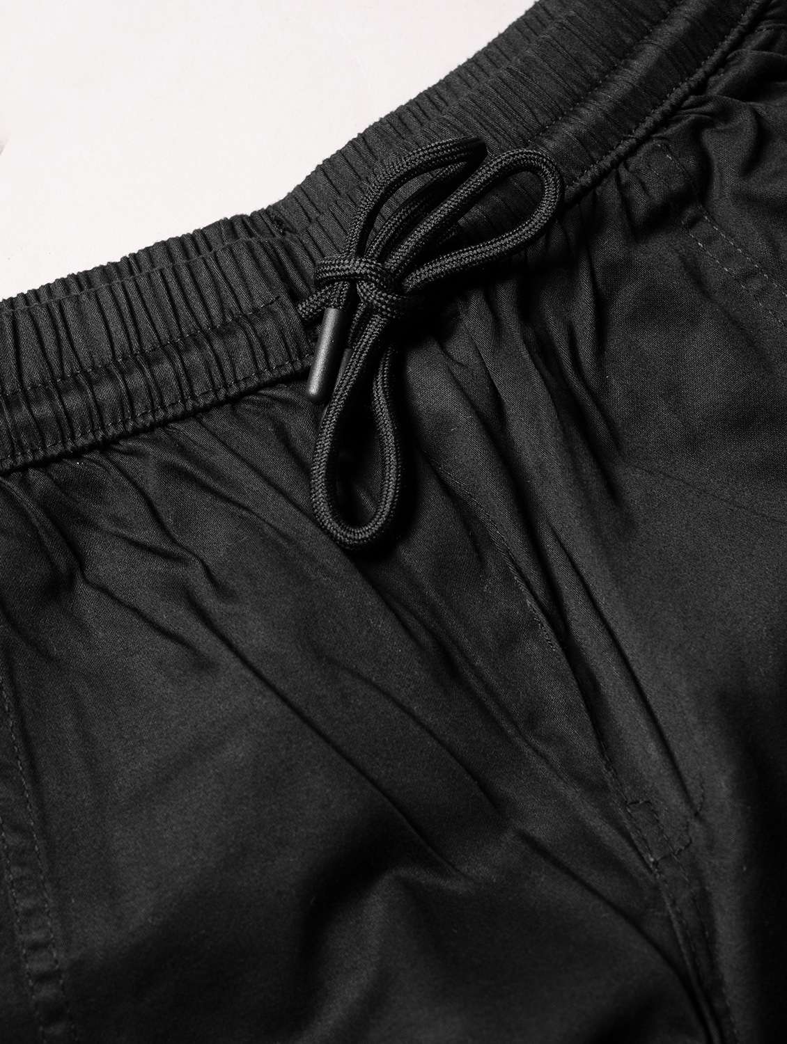 men solid mid rise regular fit cargo - 22107381 -  Standard Image - 5