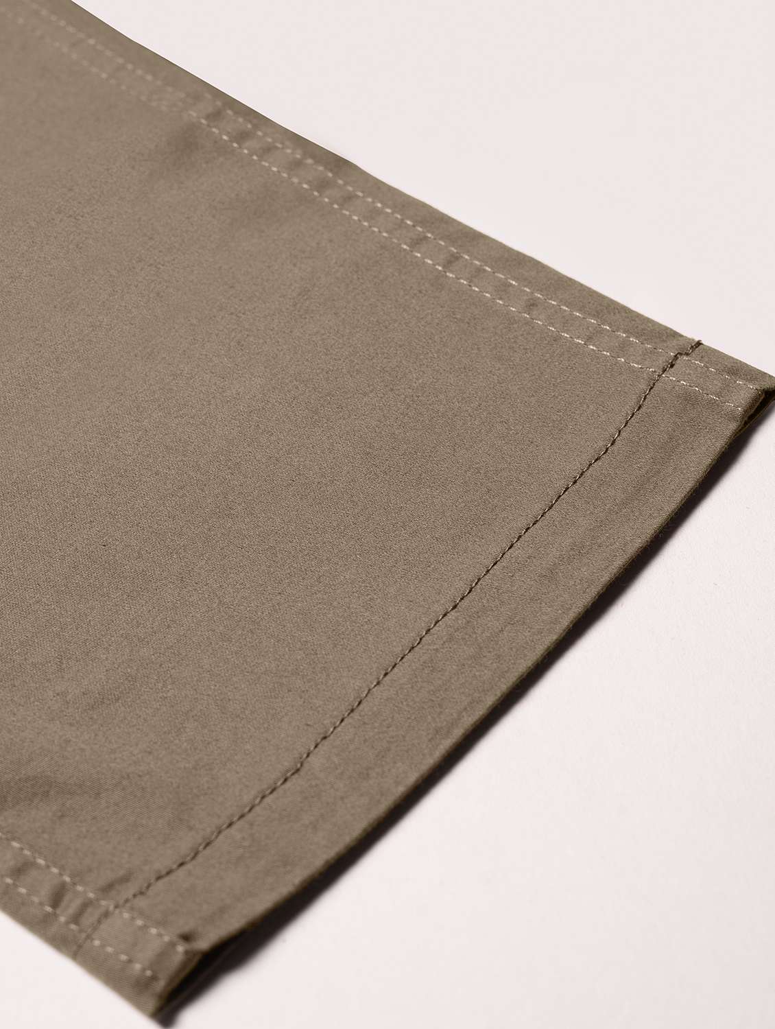 men solid mid rise regular fit cargo - 22107385 -  Standard Image - 5