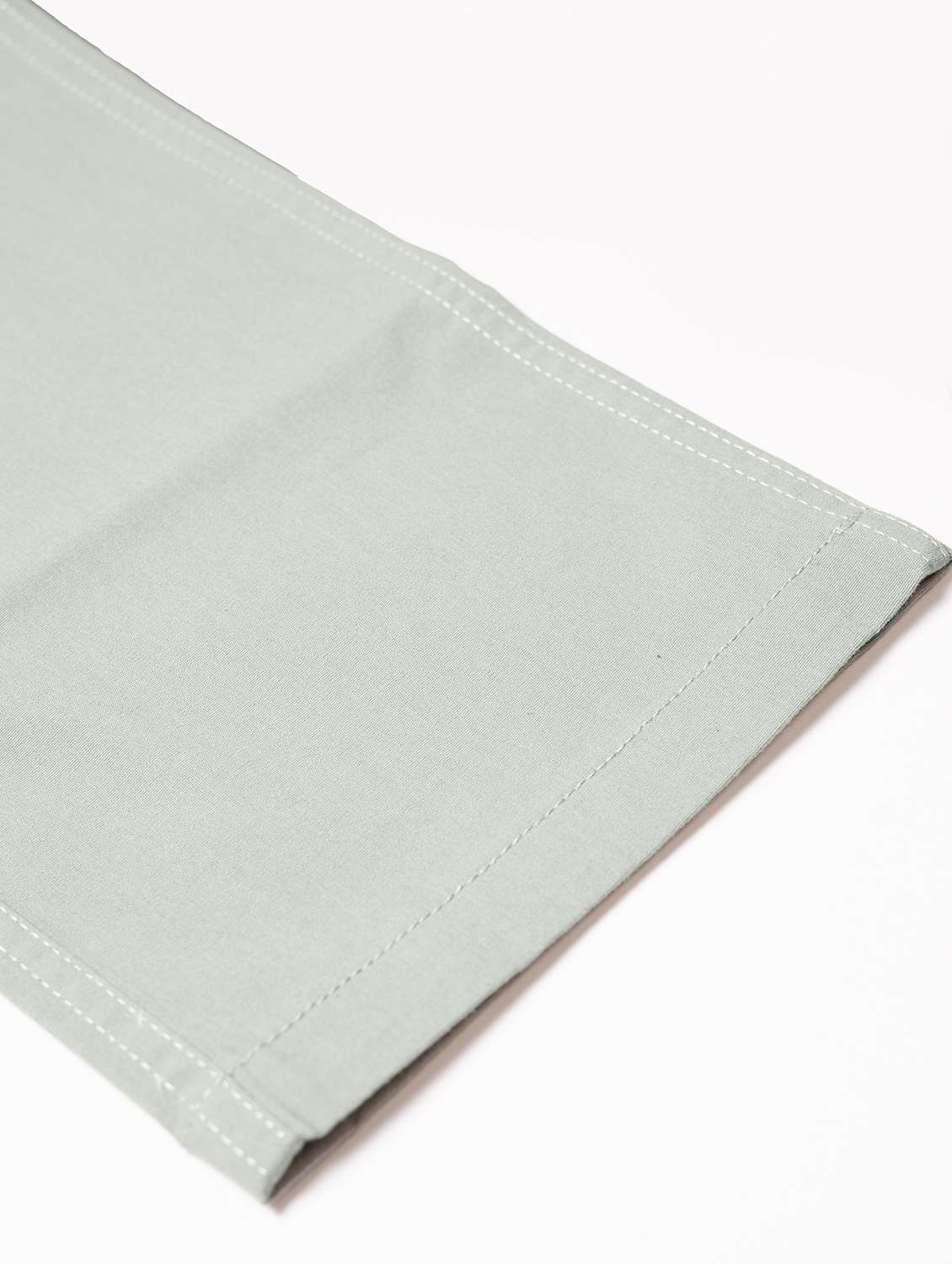 men solid mid rise regular fit cargo - 22107388 -  Standard Image - 5