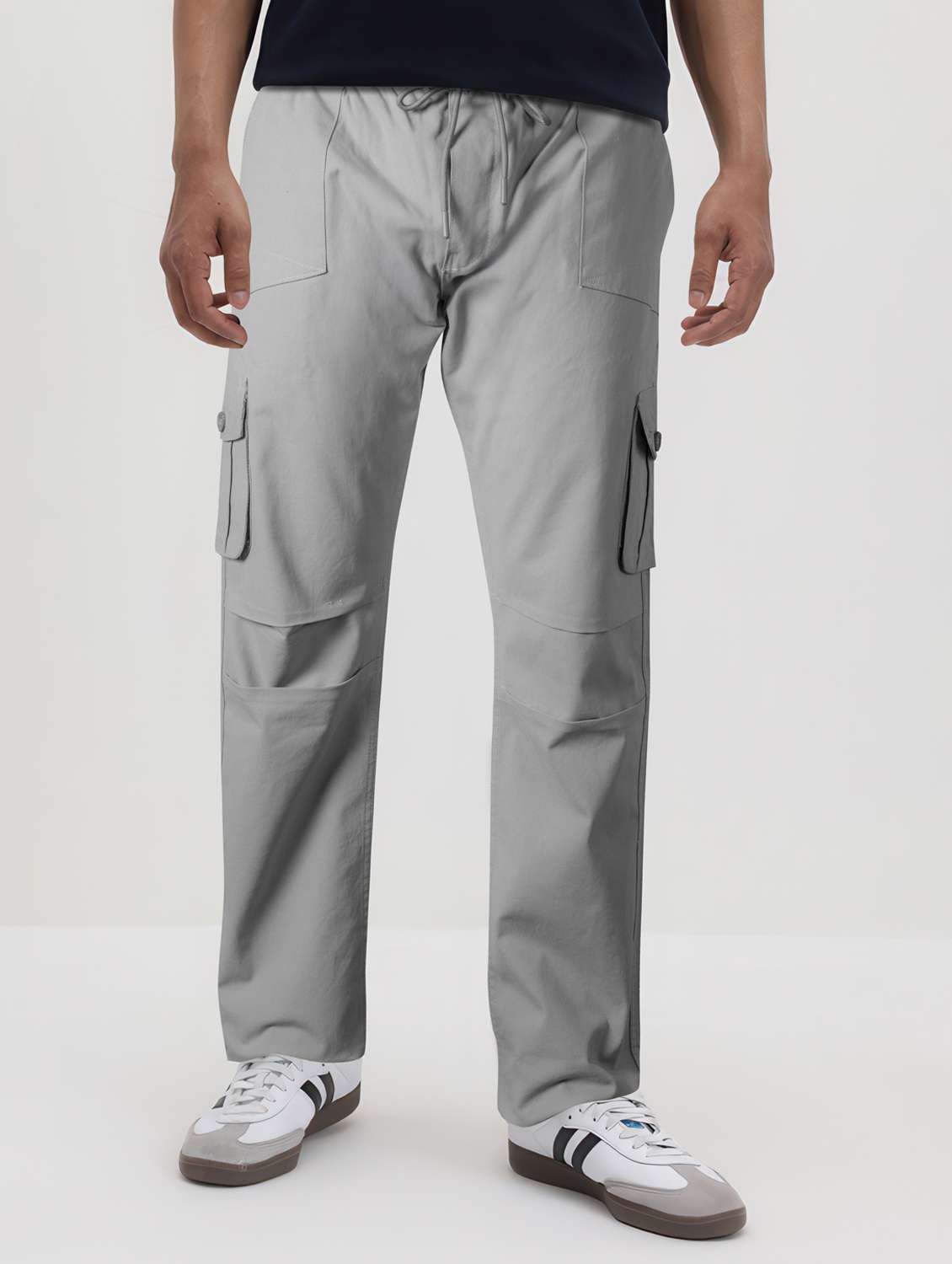 men solid mid rise regular fit cargo