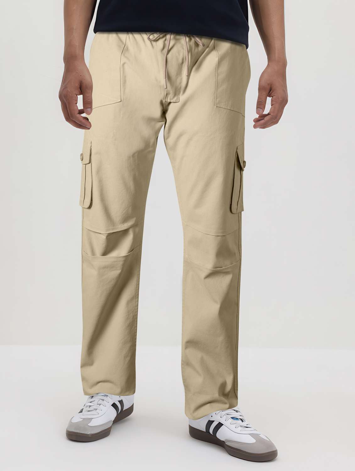 men solid mid rise regular fit cargo