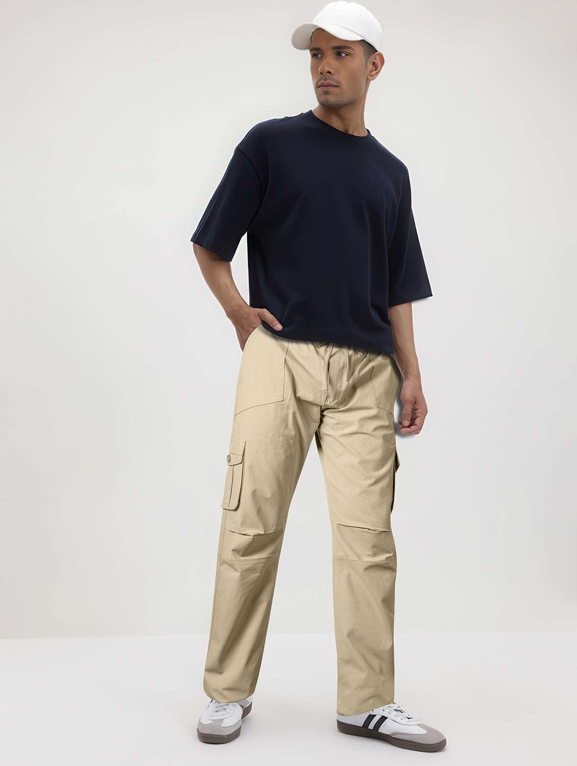 men solid mid rise regular fit cargo - 22107390 -  Standard Image - 3