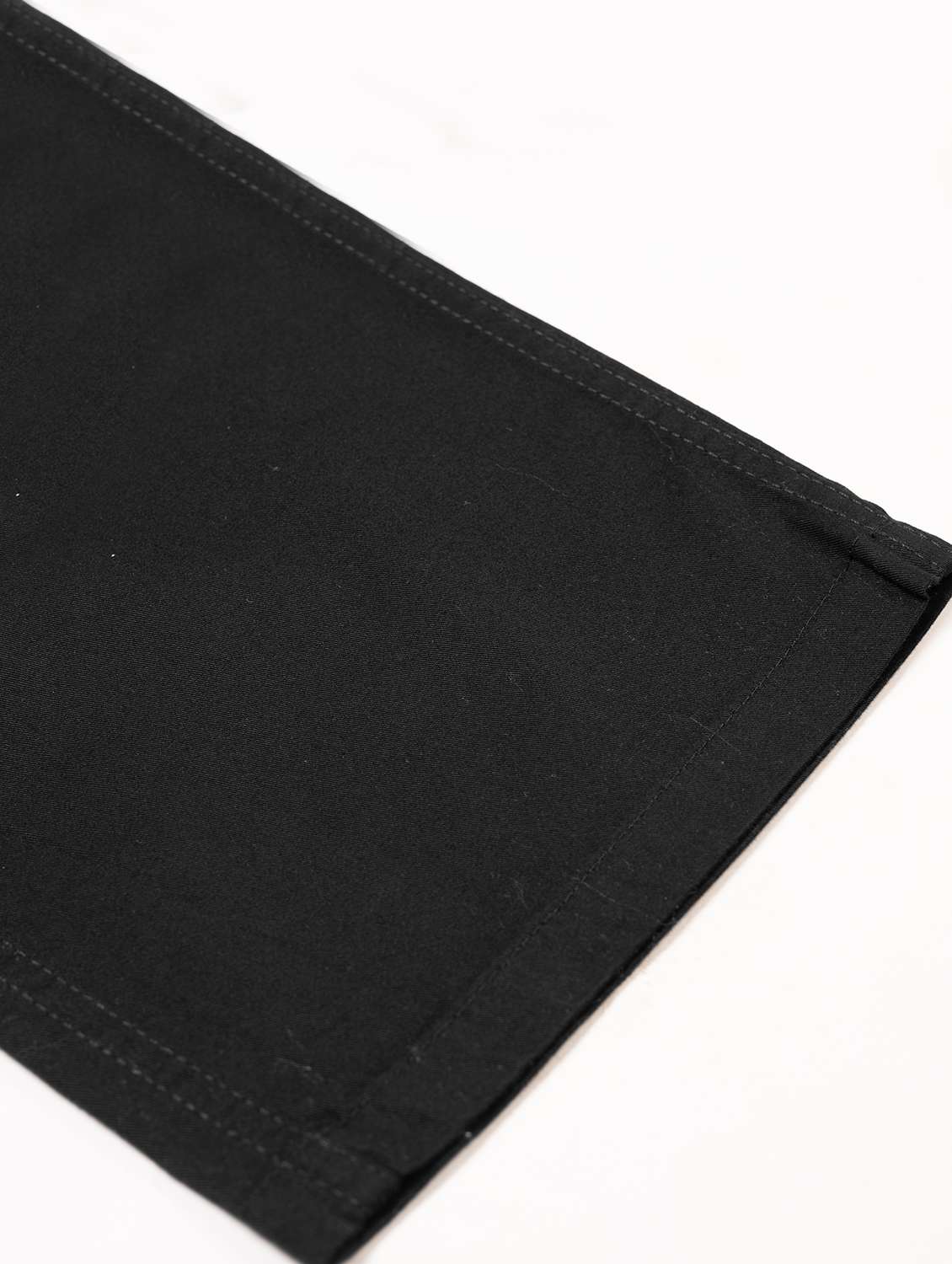 men solid mid rise regular fit cargo - 22107391 -  Standard Image - 5