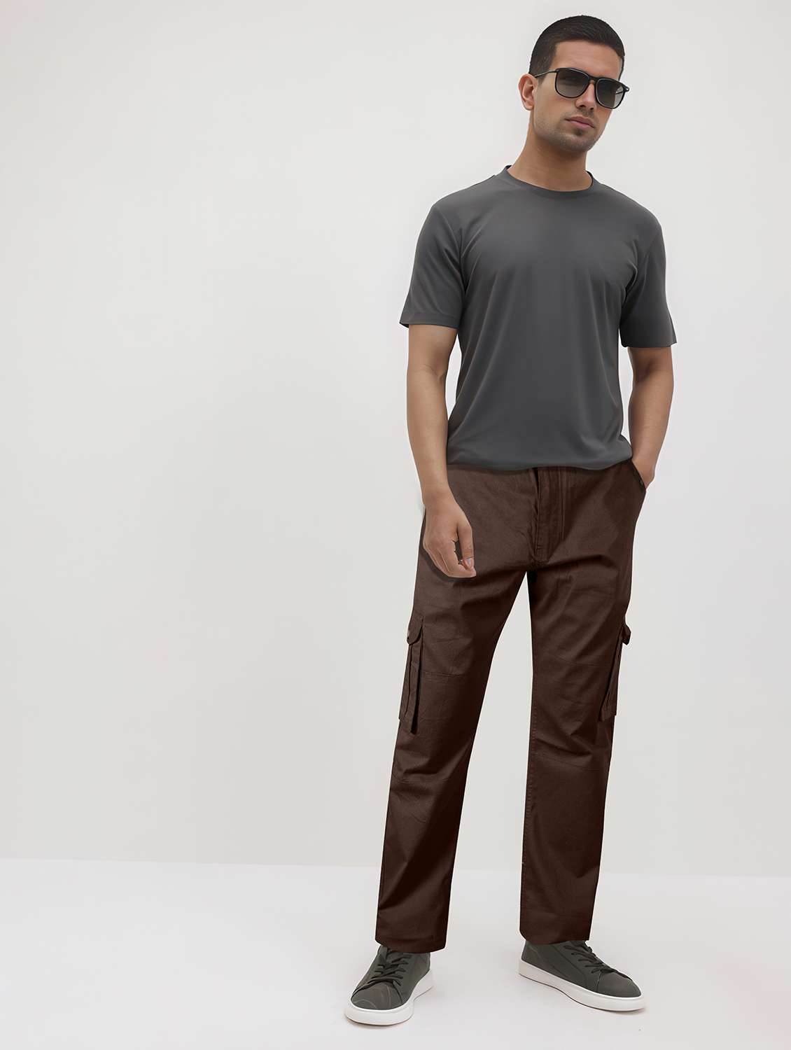 men solid mid rise regular fit cargo - 22107392 -  Standard Image - 5