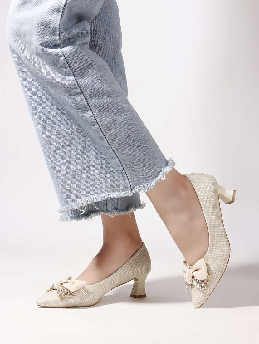 women cream slip on pump - 22107654 -  Standard Image - 5