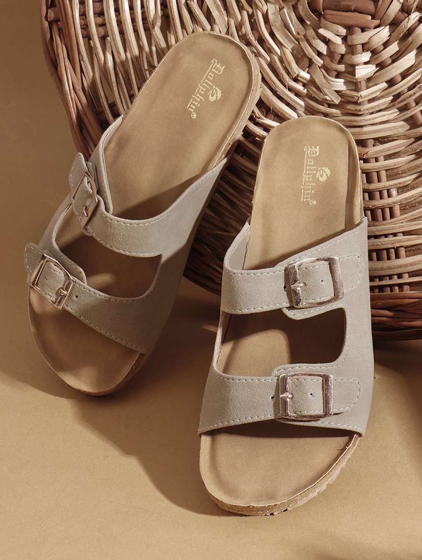 women solid slip on flat sandal - 22107681 -  Zoom Image - 0