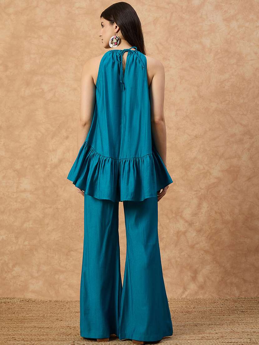 women solid halter neck top & trouser co-ord set - 22107694 - Standard Image - 3