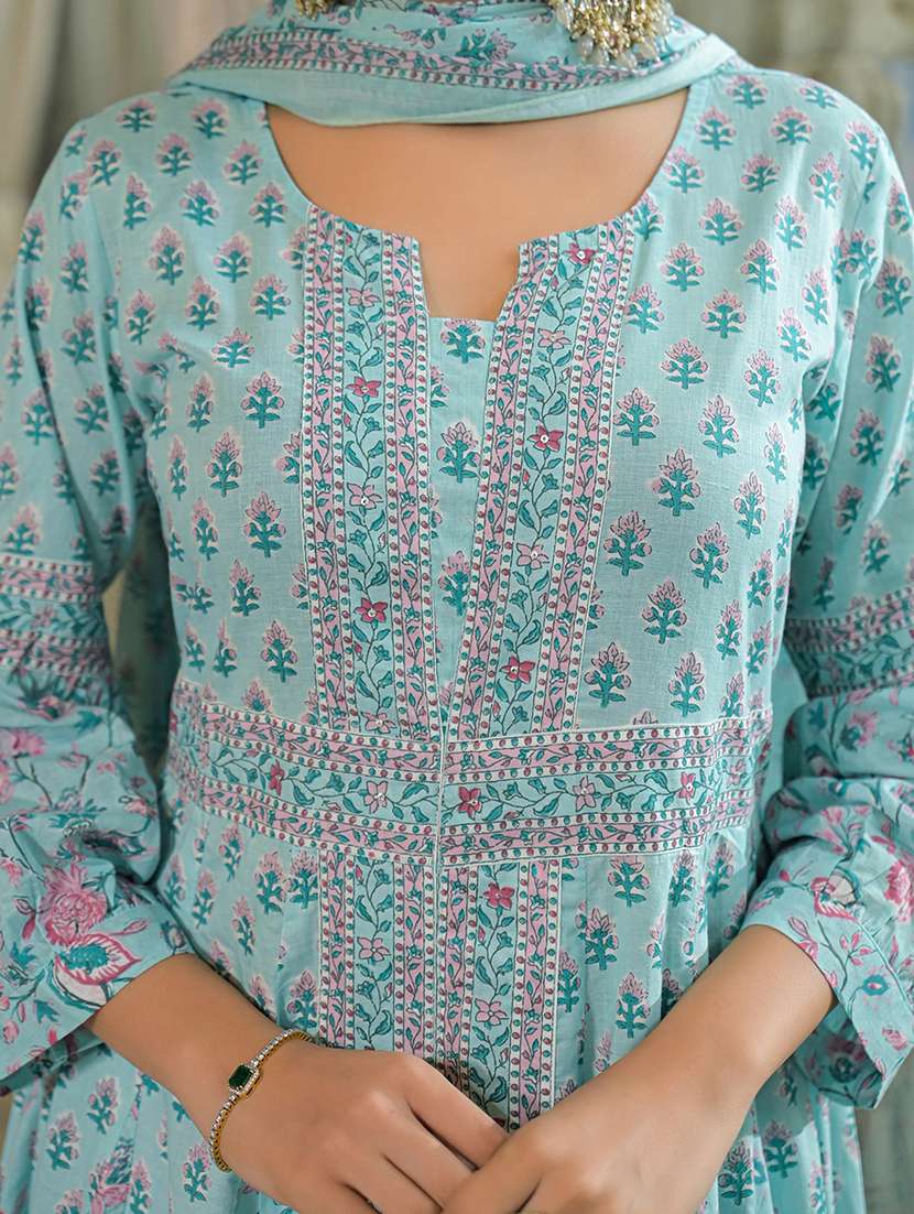 women floral three quarter sleeve kurta pant with dupatta set - 22107707 -  Standard Image - 5