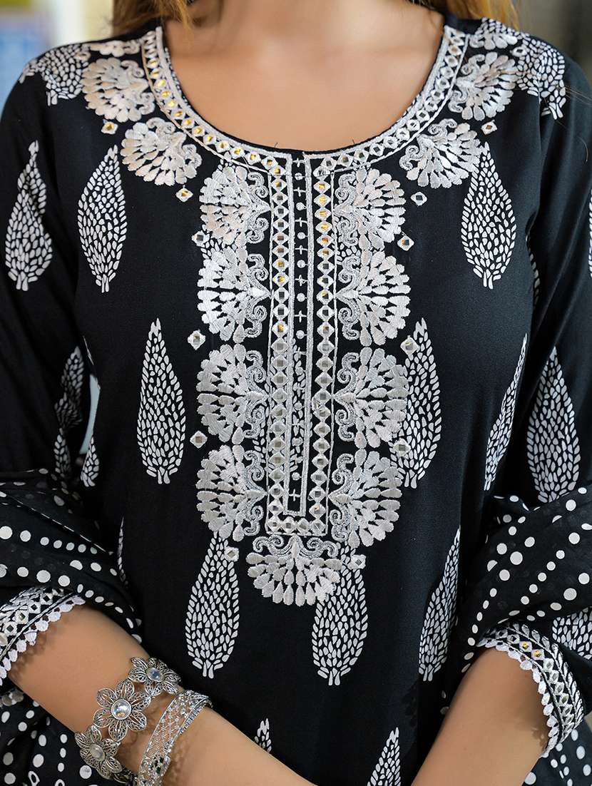 women printed three quarter sleeve kurta pant with dupatta set - 22107715 -  Standard Image - 5
