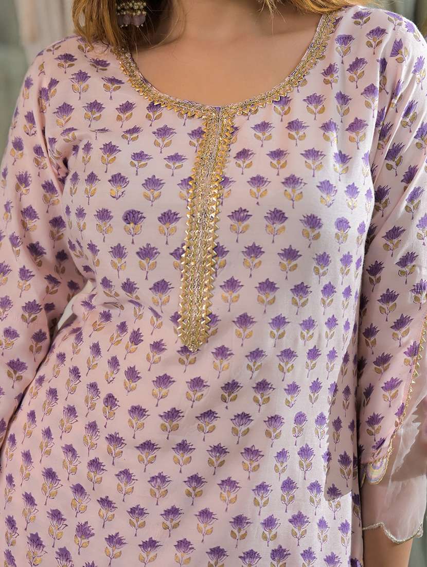 women floral three quarter sleeve kurta pant with dupatta set - 22107717 -  Standard Image - 5