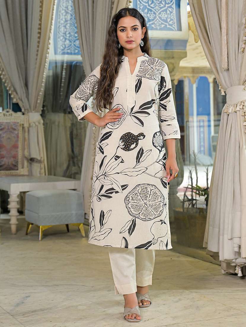 women floral printed three quarter sleeve kurta pant set