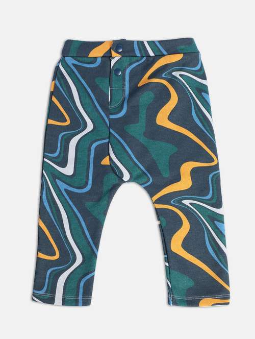 boys printed mid rise chinos