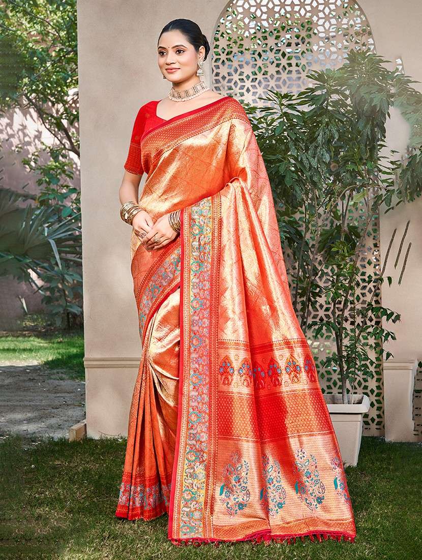 women self design kanjivaram saree with blouse