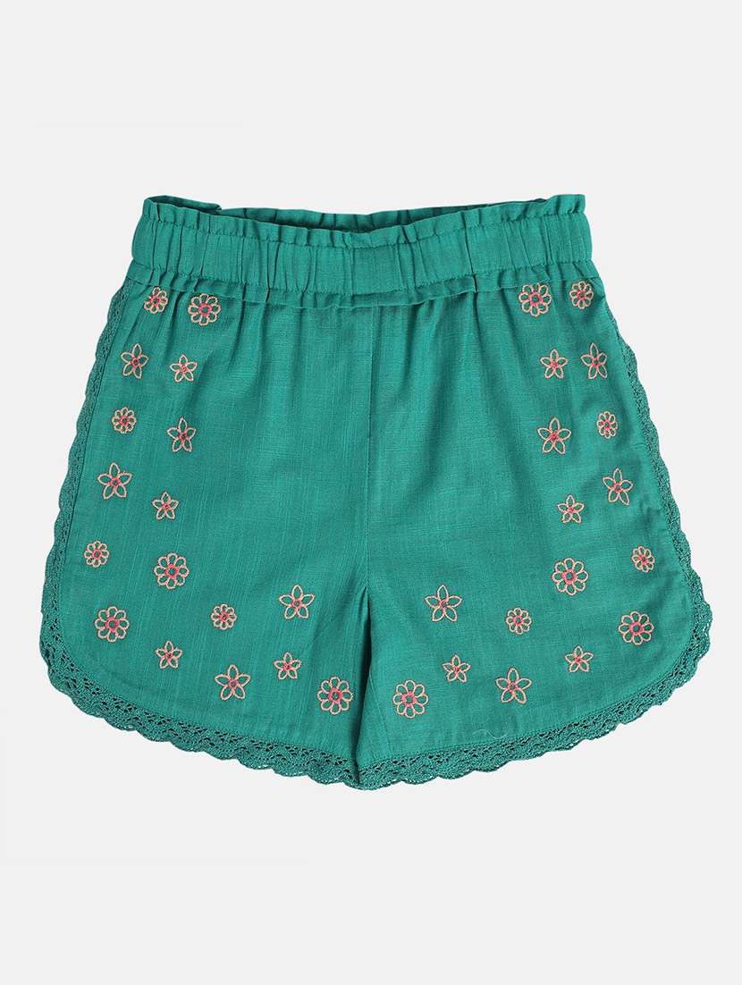 girls solid mid rise shorts