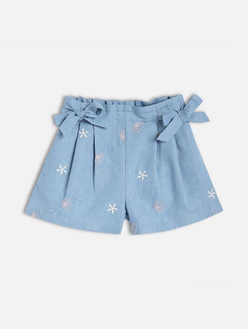 girls embroidered mid rise shorts