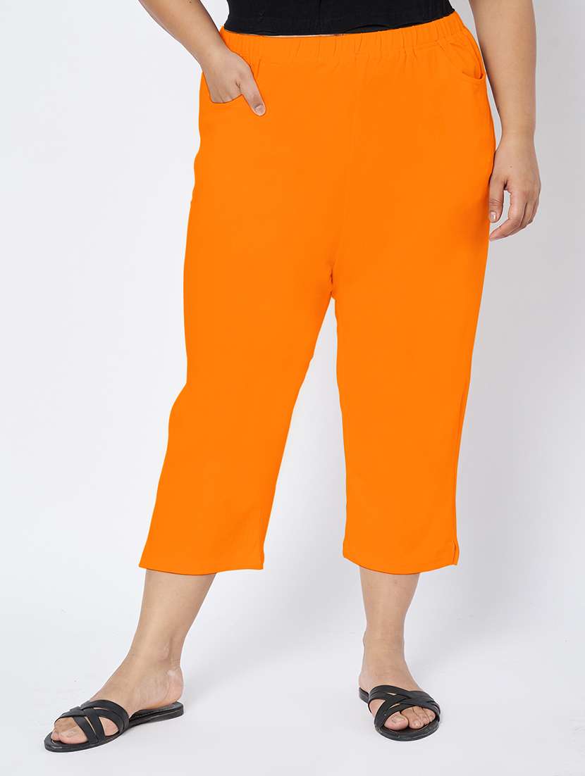 women plus size solid mid rise capri