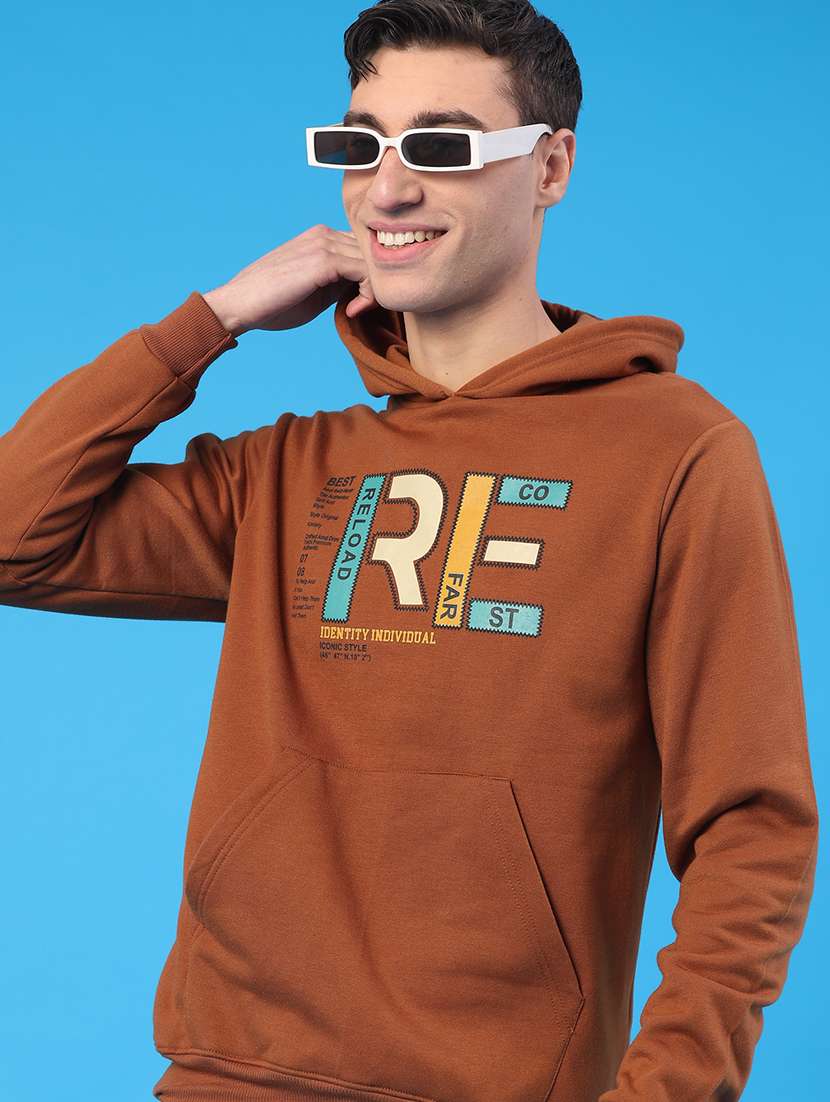 men printed long sleeve hooded sweatshirt