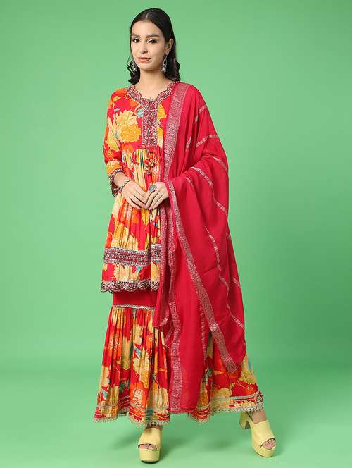 women floral three quarter sleeve kurta sharara with dupatta set - 22110686 -  Standard Image - 0
