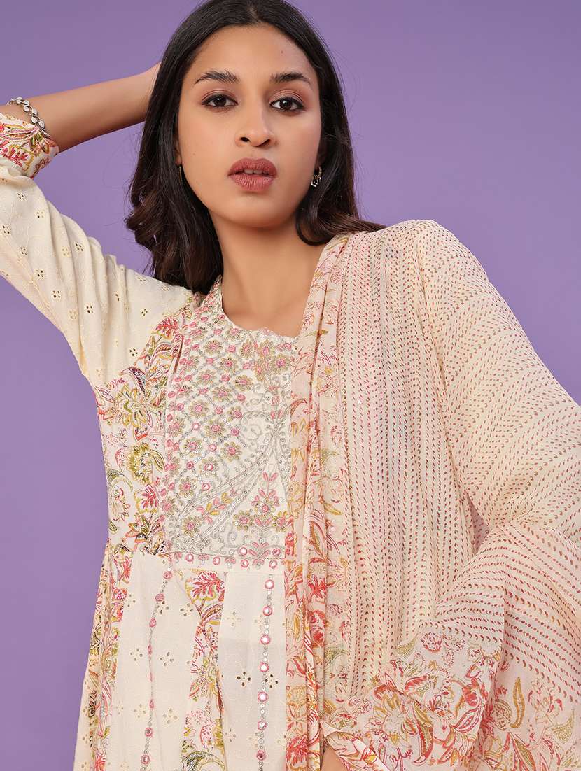 women printed three quarter sleeve kurta pant with dupatta set - 22110687 -  Standard Image - 3