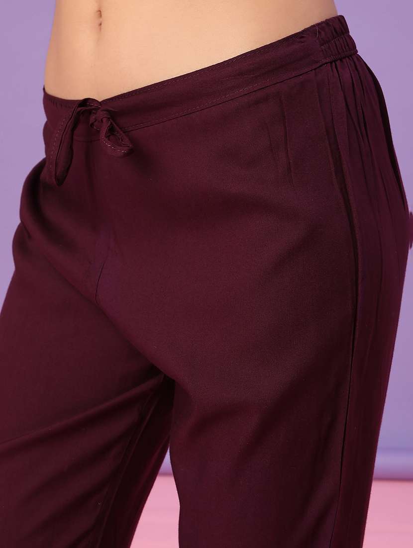 women floral three quarter sleeve kurta pant with dupatta set - 22110708 -  Standard Image - 5