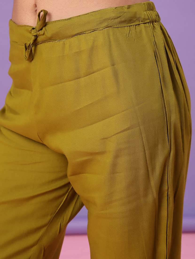 women printed three quarter sleeve kurta pant with dupatta set - 22110775 -  Standard Image - 5