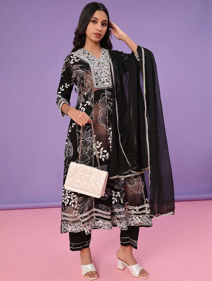 women printed three quarter sleeve kurta pant with dupatta set
