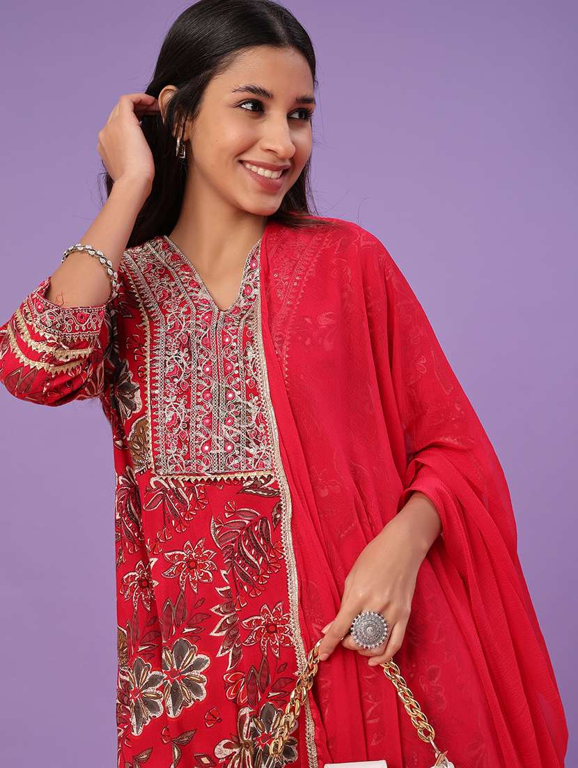 women floral three quarter sleeve kurta pant with dupatta set - 22110781 -  Standard Image - 3