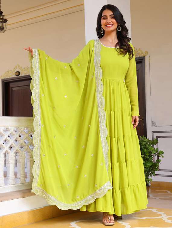 women solid long sleeve kurta dupatta set