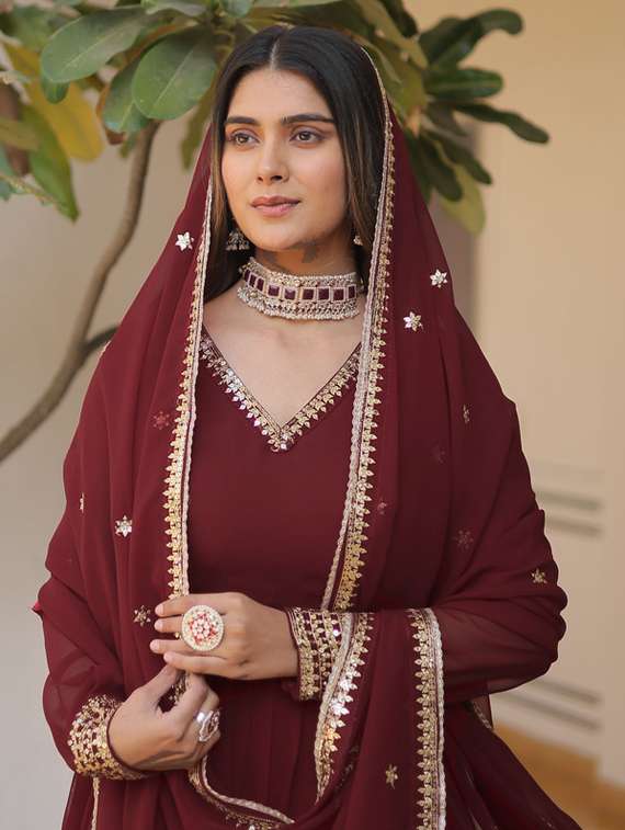 women solid with work long sleeve kurta dupatta set - 22112093 -  Standard Image - 3