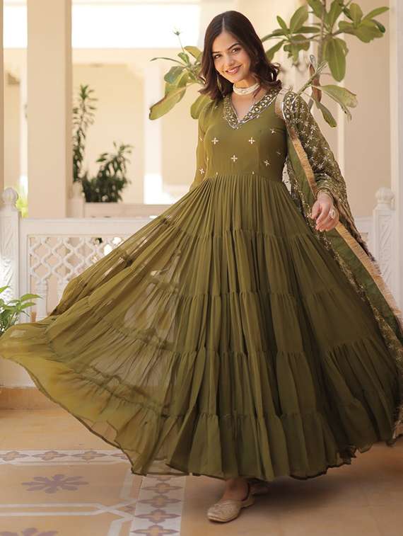 women solid with work long sleeve kurta dupatta set