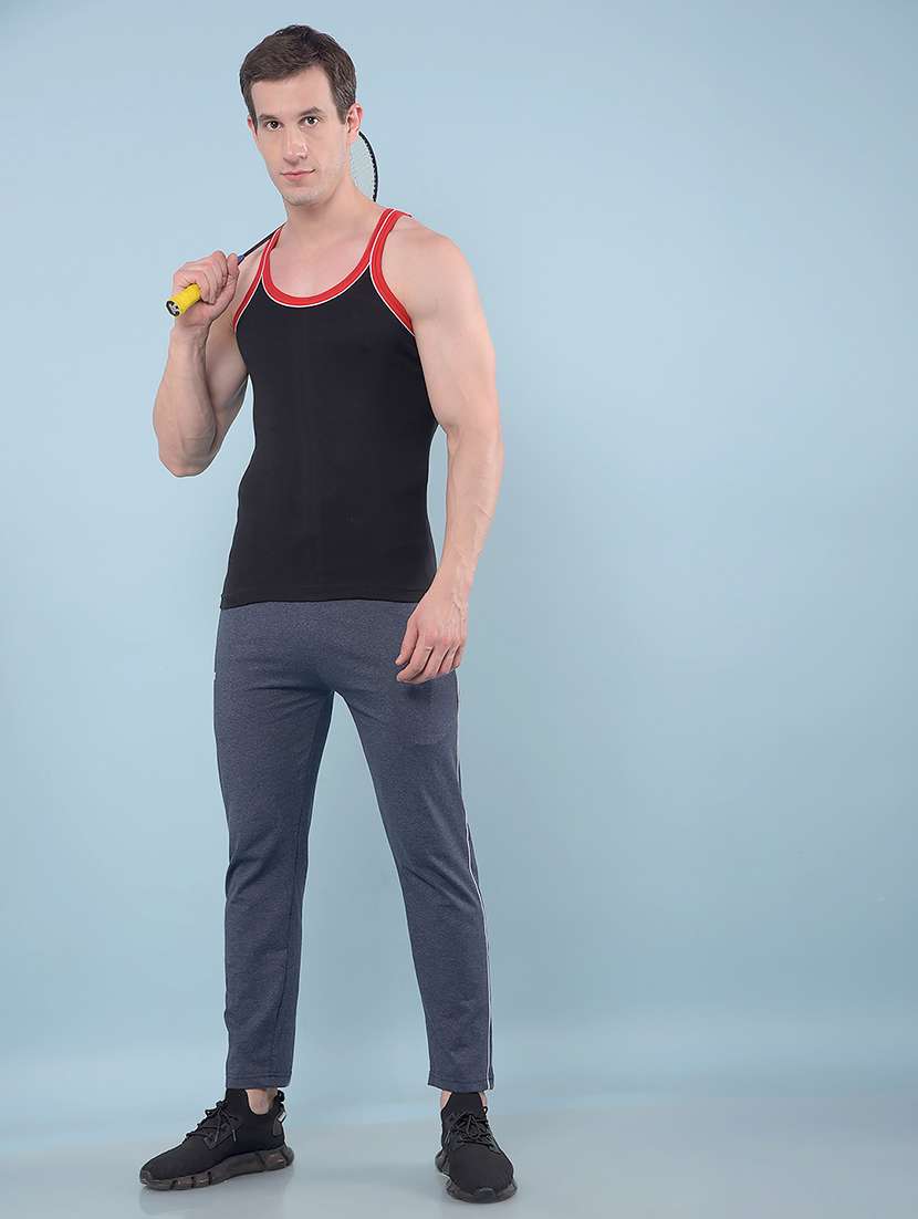 men pack of 3 solid sleeveless vest - 22112245 -  Standard Image - 5