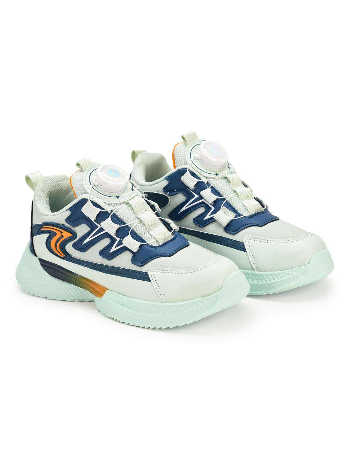 boys lace up sports shoe